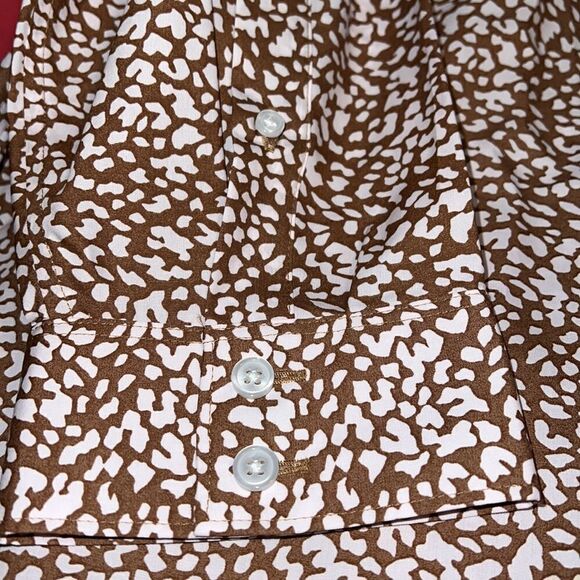 LANDS END plus size women’s button up shirt. 26W. Excellent condition - Picture 9 of 9